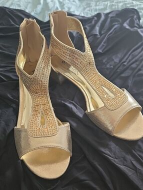 PATRIZIA Gladiator Gold Embellished T-Strap Heels for Women Size 7.5.NWOT